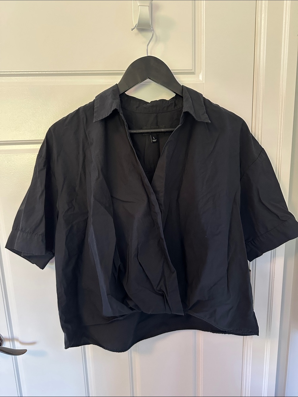 Banana Republic Black Short-Sleeve Collared Wrap Top